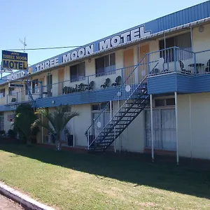 Three Moon 3*, Monto Australia